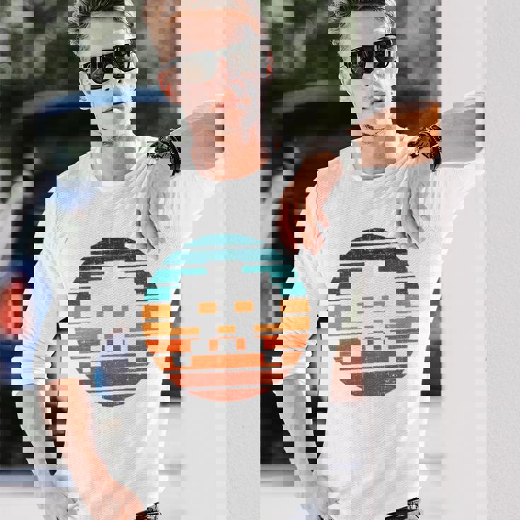 レトロ ヴィンテージ 80年代アーケード ゲーム インベーダー シンセウェイブ サンセット 長袖Tシャツ 彼への贈り物