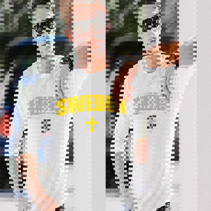 ヴィンテージ スウェーデン国旗 スウェーデン お土産 レトロ スウェーデン プライド 長袖Tシャツ 彼への贈り物