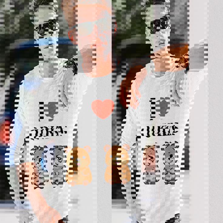 小さな赤ちゃんクオッカのユーモア動物は大好きです私はクオッカが大好きです 長袖Tシャツ 彼への贈り物