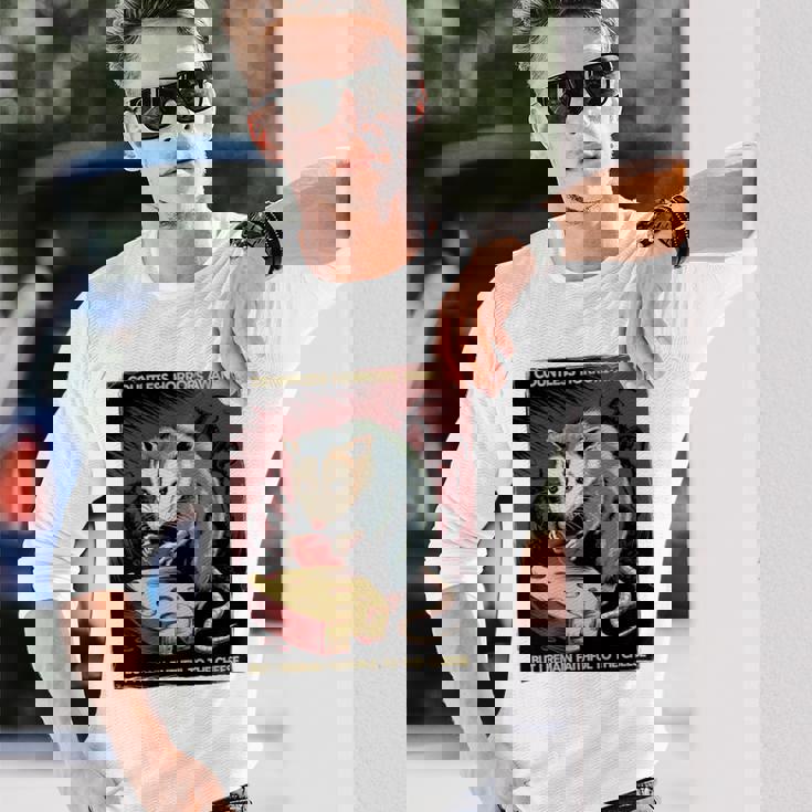 日本ホラーオポッサムアニメ レトロ 数え切れないほどの恐怖が待ち受けている 長袖tシャツ 長袖Tシャツ 彼への贈り物