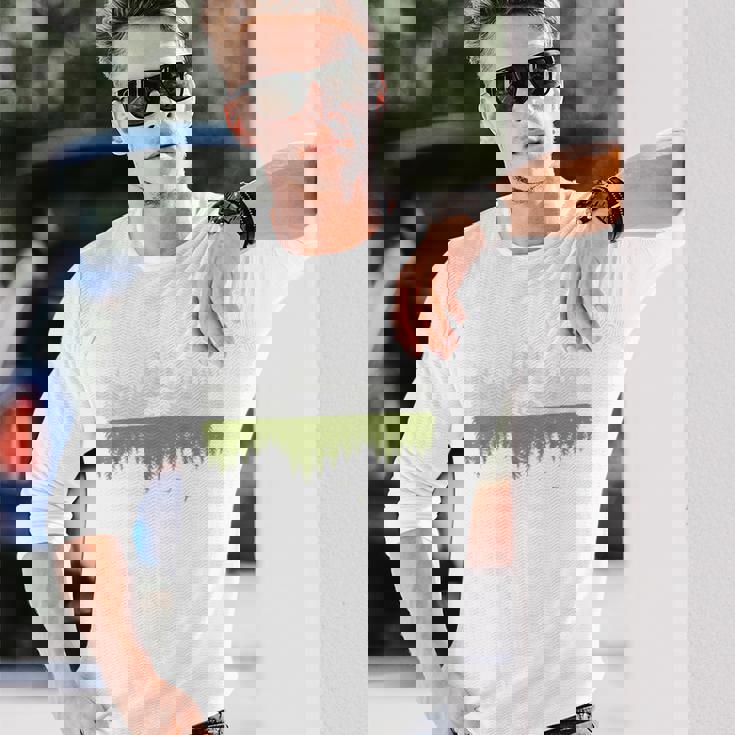 木 反射 クマ 野生動物 森 自然 動物 アウトドア 長袖Tシャツ 彼への贈り物