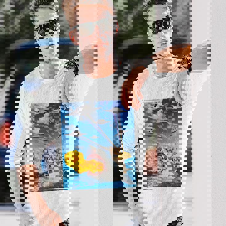 猫に乗って火を吐くサメレインボーレーザータコス 長袖tシャツ 長袖Tシャツ 彼への贈り物