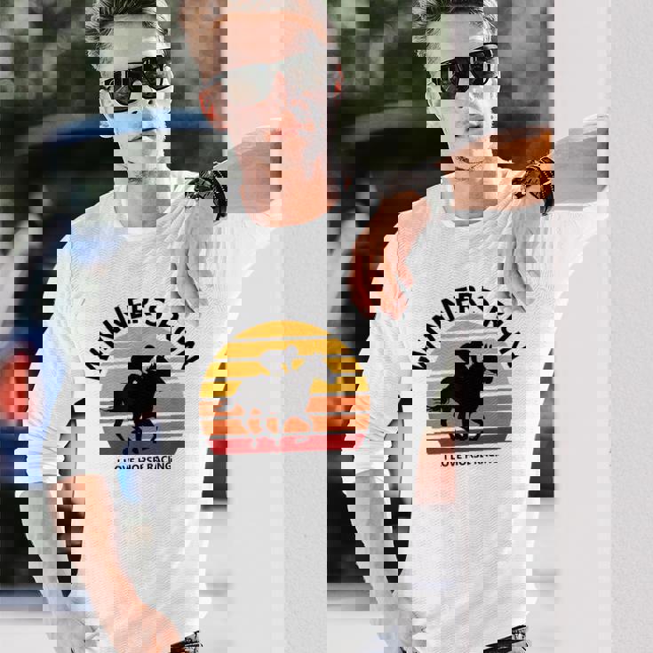 競馬ファンや馬好きの方にお勧め 勝者の走り オシャレな競馬イラスト 長袖Tシャツ 彼への贈り物