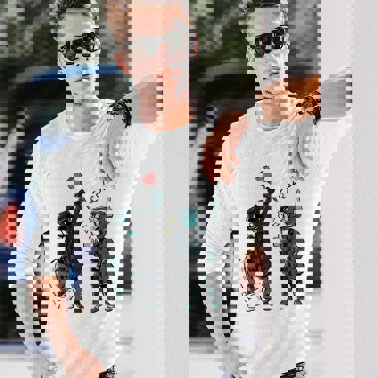 誕生日ボーイ、カメラマン、スピーカーマン、スキビディトイレ 長袖Tシャツ 彼への贈り物