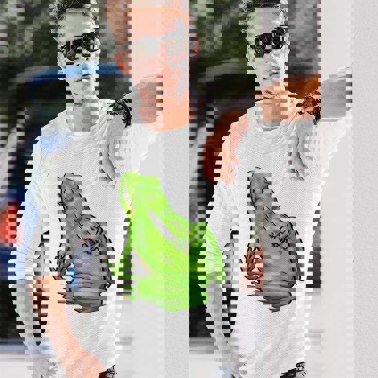 面白い邪悪なカエル サカラスティック 怒っているカエル かわいい 不機嫌な狂気 長袖Tシャツ 彼への贈り物