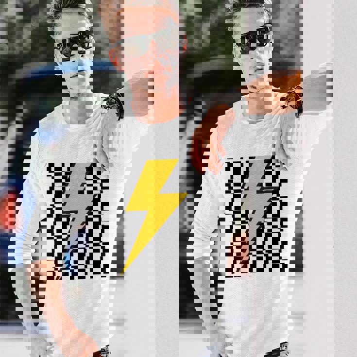 黄色の稲妻チェッカー審美的レーシング 長袖tシャツ 長袖Tシャツ 彼への贈り物