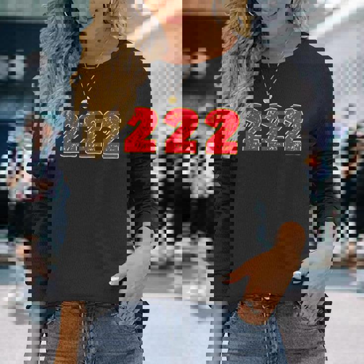 222 エンジェルナンバー Right Place Right Time 長袖Tシャツ 彼女への贈り物