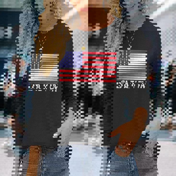 5月1日の忠誠の日 長袖Tシャツ 彼女への贈り物