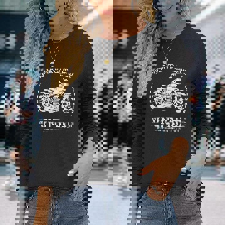 60歳のバイカー。1963年生まれの還暦 バイク オートバイ 長袖Tシャツ 彼女への贈り物