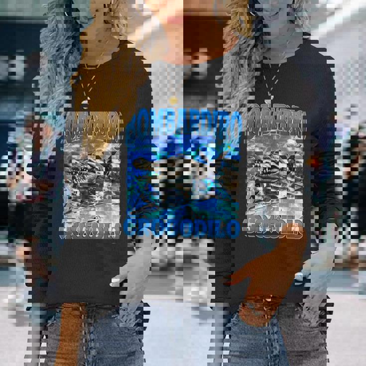 Bombardiro Crocodilo 面白い イタリアン ブレイン ミーム ブーツレッグ 長袖Tシャツ 彼女への贈り物