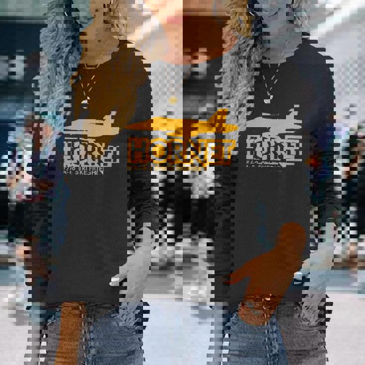 FA-18 ホーネット 長袖Tシャツ 彼女への贈り物