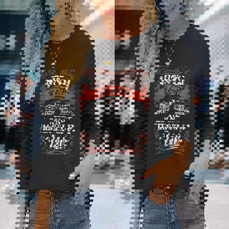 Norton Blood Run Through Myeins Family Christmas 長袖Tシャツ 彼女への贈り物