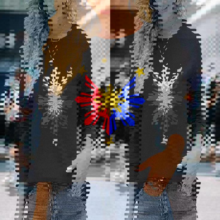 Pinoy フィリピン国旗 太陽 長袖Tシャツ 彼女への贈り物