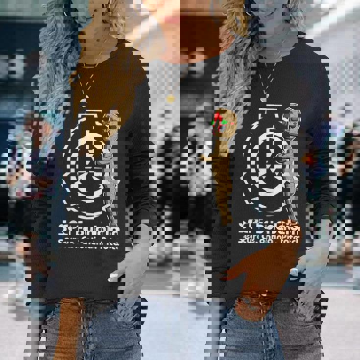 Scpファンデーションcp-173 長袖Tシャツ 彼女への贈り物