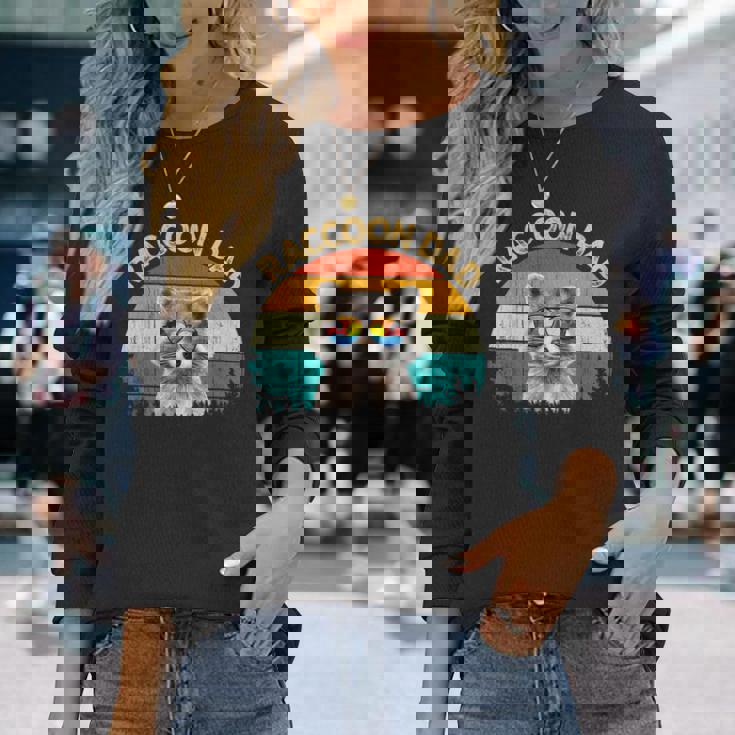 Vintage Retro Wild Animalummerunglass Common Raccoon Dad 長袖Tシャツ 彼女への贈り物