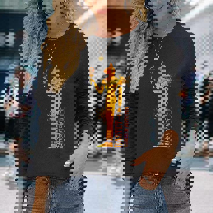 エジプトの女神バステトの彩色画 長袖Tシャツ 彼女への贈り物