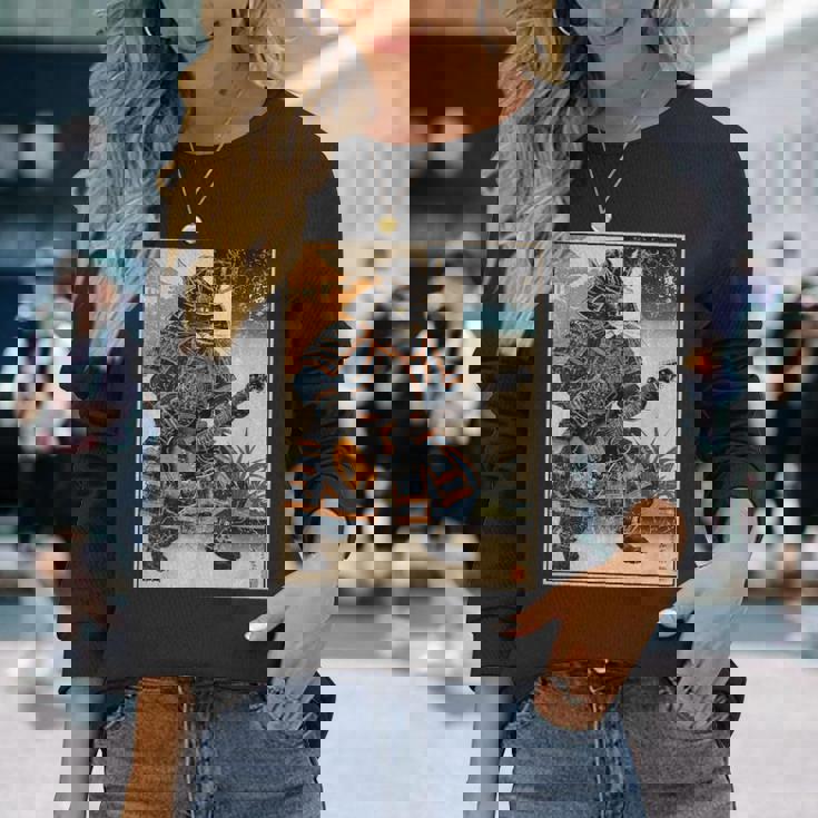 エレキギターを弾く日本の侍猫 浮世墨アート 長袖Tシャツ 彼女への贈り物