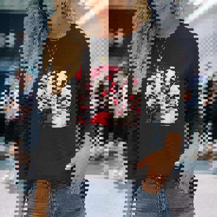 キツネ キツネ 赤いクモユリ 花 日本の九尾キツネ 長袖Tシャツ 彼女への贈り物