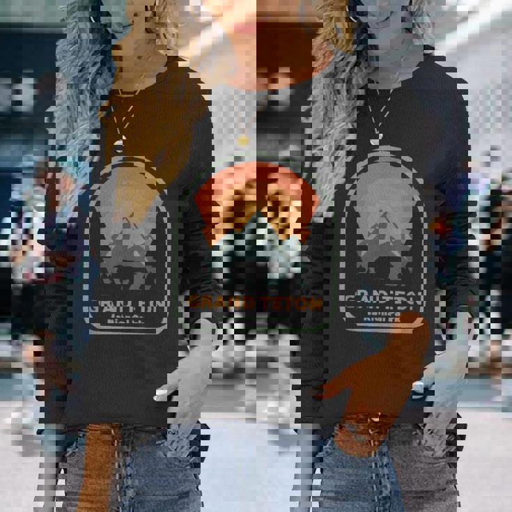 グランドティトン国立公園 レトロサンセット ヴィンテージ 長袖Tシャツ 彼女への贈り物