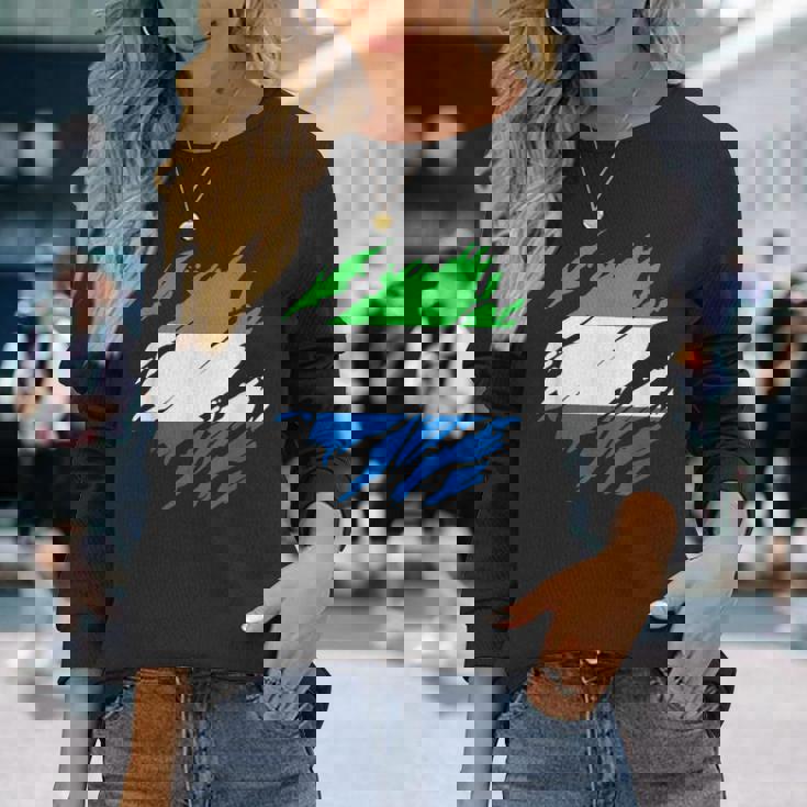 シエラレオネの国旗シエラレオネ 長袖Tシャツ 彼女への贈り物