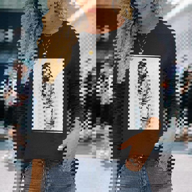 セクシーガールグラフィックtシャツ セクシーブルネットピンナップガール B&W 長袖Tシャツ 彼女への贈り物