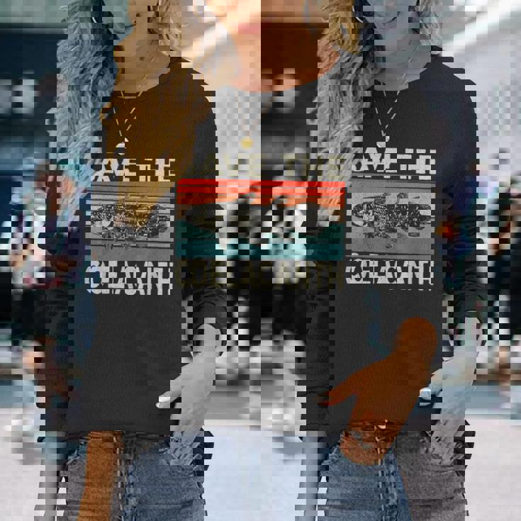 セーブ・ザ・シーラカンス。 長袖Tシャツ 彼女への贈り物