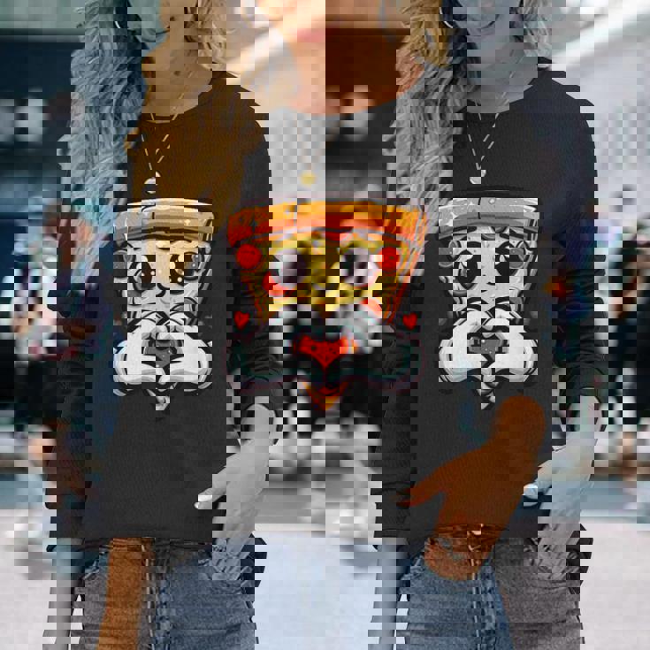 ハートの手でペパロニピザのスライス、かわいいピザ 長袖Tシャツ 彼女への贈り物