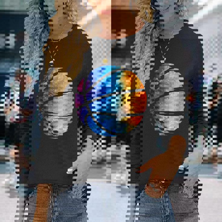 バスケットボールのシルエットカラフルな水彩画 長袖Tシャツ 彼女への贈り物