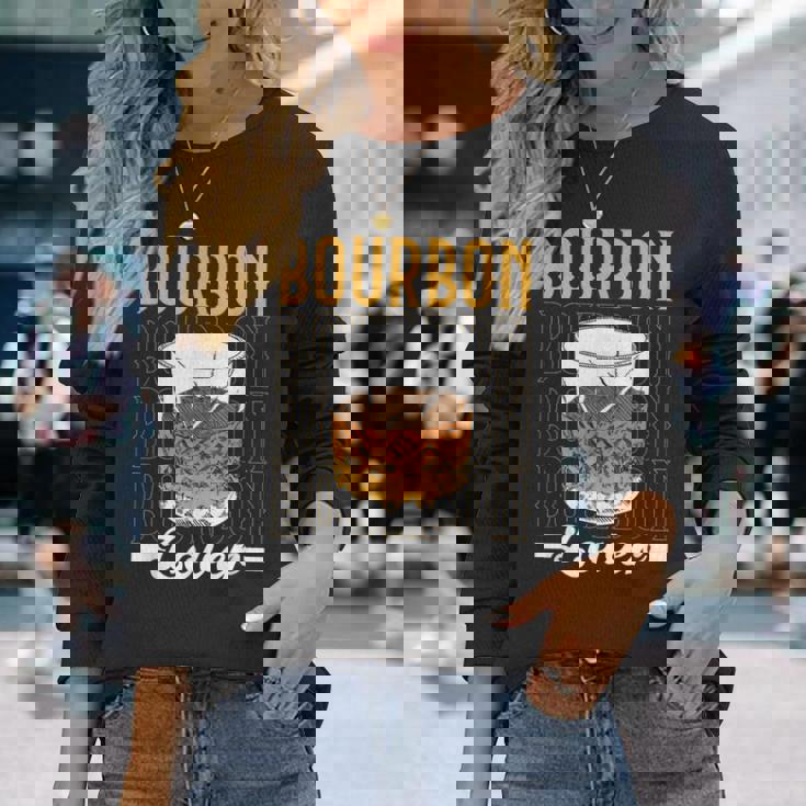 バーボンラバー 恋人 酒飲み 飲酒 ドリンク バーボン 長袖Tシャツ 彼女への贈り物