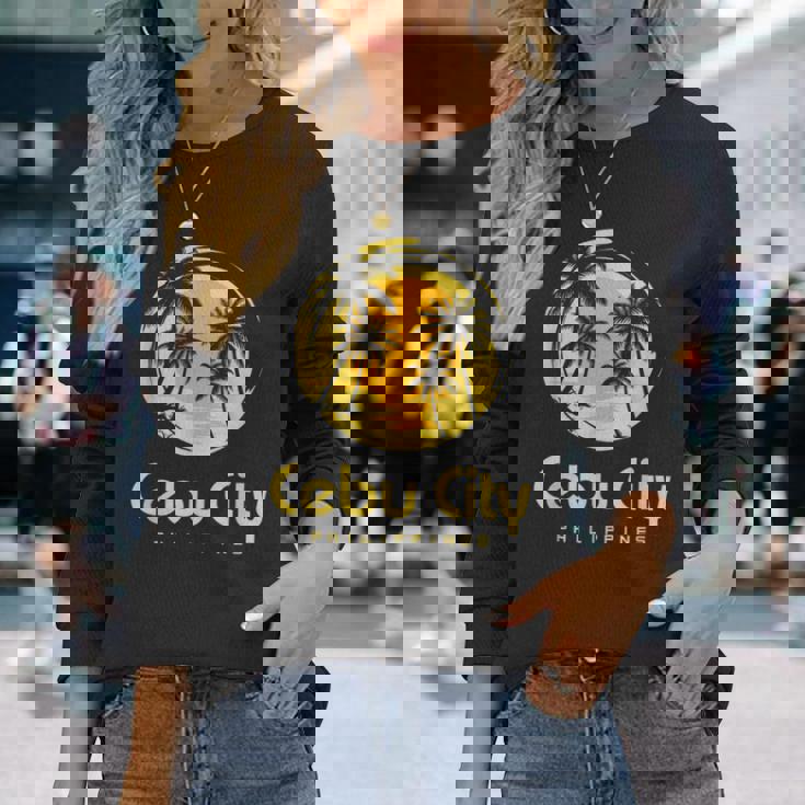 フィリピン セブシティ 長袖Tシャツ 彼女への贈り物