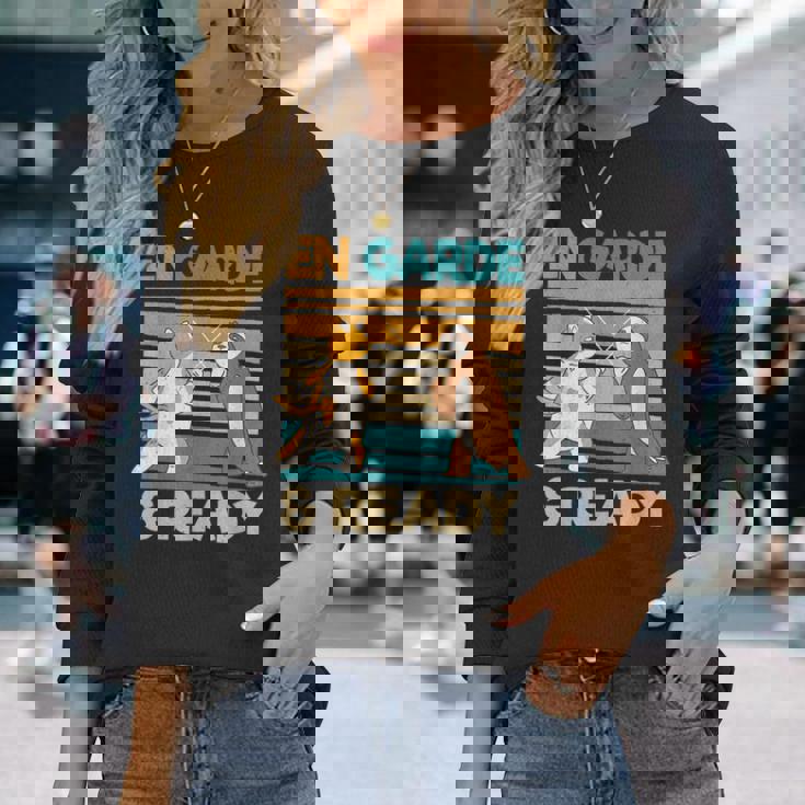 フェンシング猫ナマケモノファニーフェンサー 長袖Tシャツ 彼女への贈り物