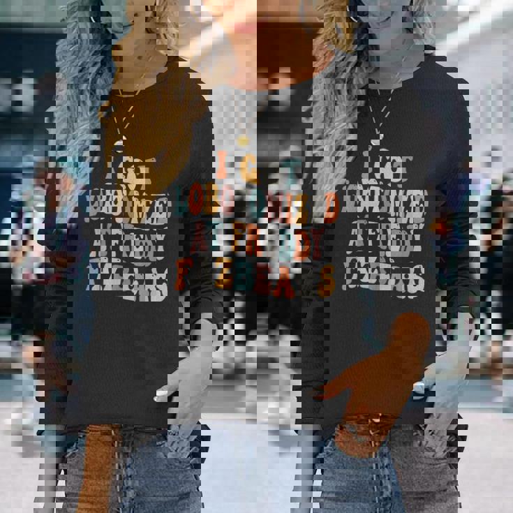 フレディ・フェイズベアーズのおもしろいミームでロボトミーされてしまった 長袖Tシャツ 彼女への贈り物