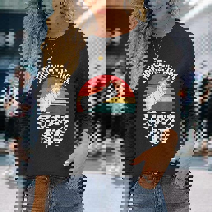 ブロークン・アーム・ストーリー $10 手の怪我 手首 面白い ヴィンテージ 長袖Tシャツ 彼女への贈り物