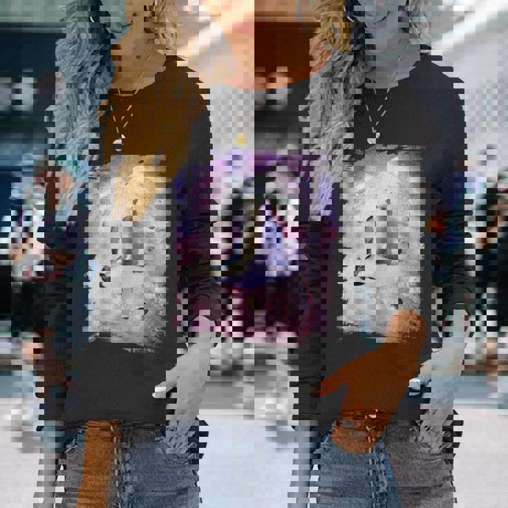 ペンギンに乗る宇宙猫 長袖Tシャツ 彼女への贈り物