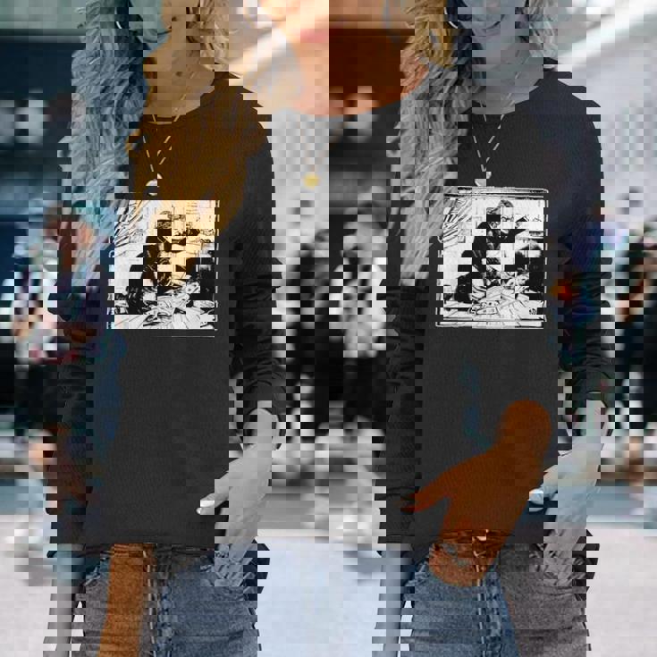 ホセ・グアダルーペ・ポサダ作 ラ・ベハラノの犯罪 1913 長袖Tシャツ 彼女への贈り物