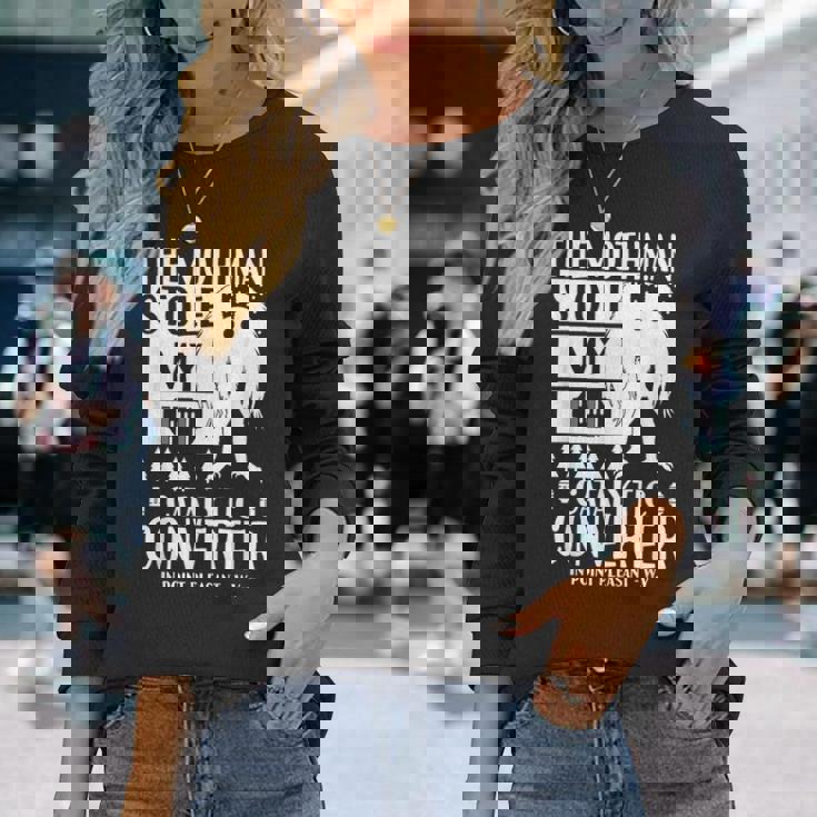 モスマンが私の触媒コンバーターを盗んだ Moth Man Cryptid 長袖Tシャツ 彼女への贈り物