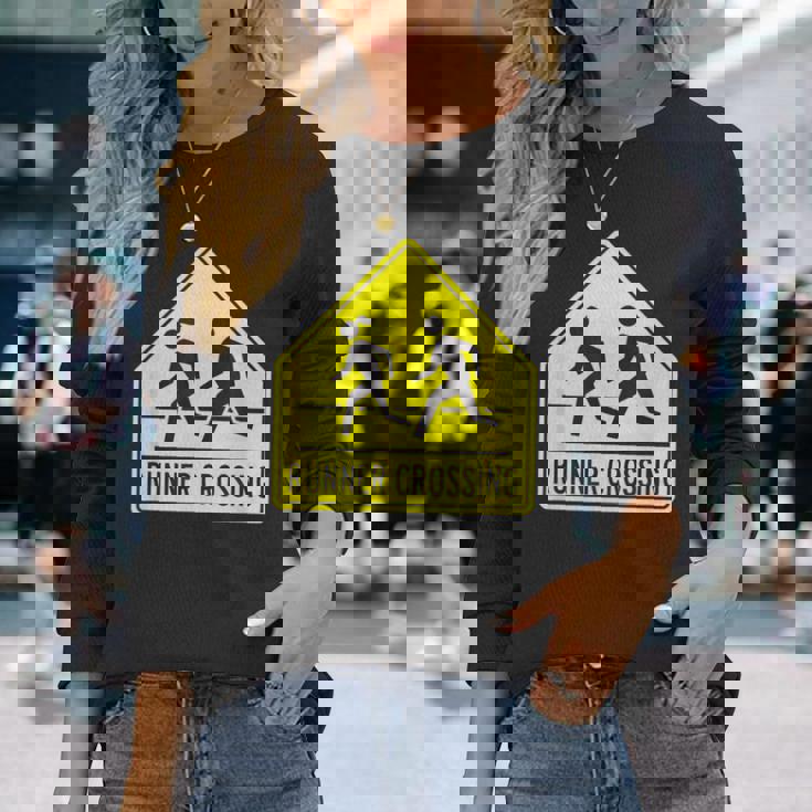 ランナー クロッシング サイン モチベーションを高める 面白い ランニング 長袖Tシャツ 彼女への贈り物