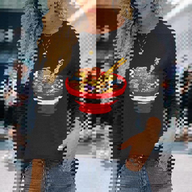 ラーメンを食べる三匹のかわいいカエルのお揃い アニメ恋人 食通 長袖Tシャツ 彼女への贈り物