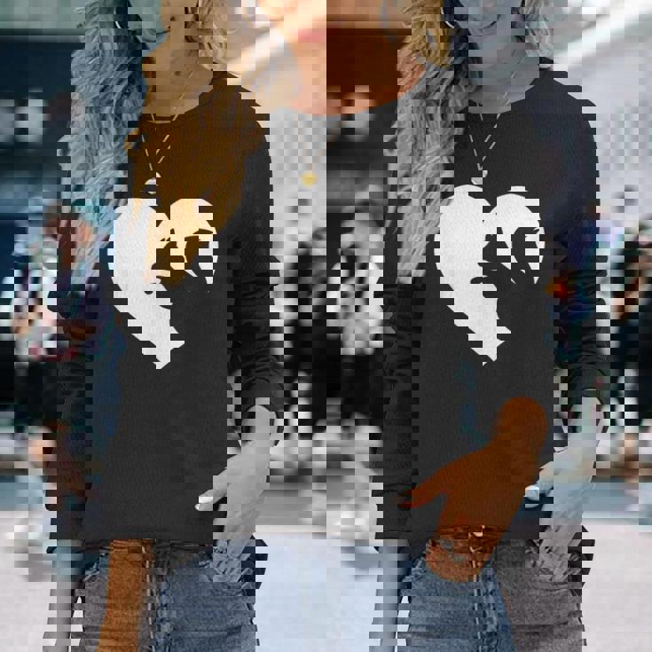 リス どんぐり 森 動物好き ハートツリー シマリス ナッツ 長袖Tシャツ 彼女への贈り物