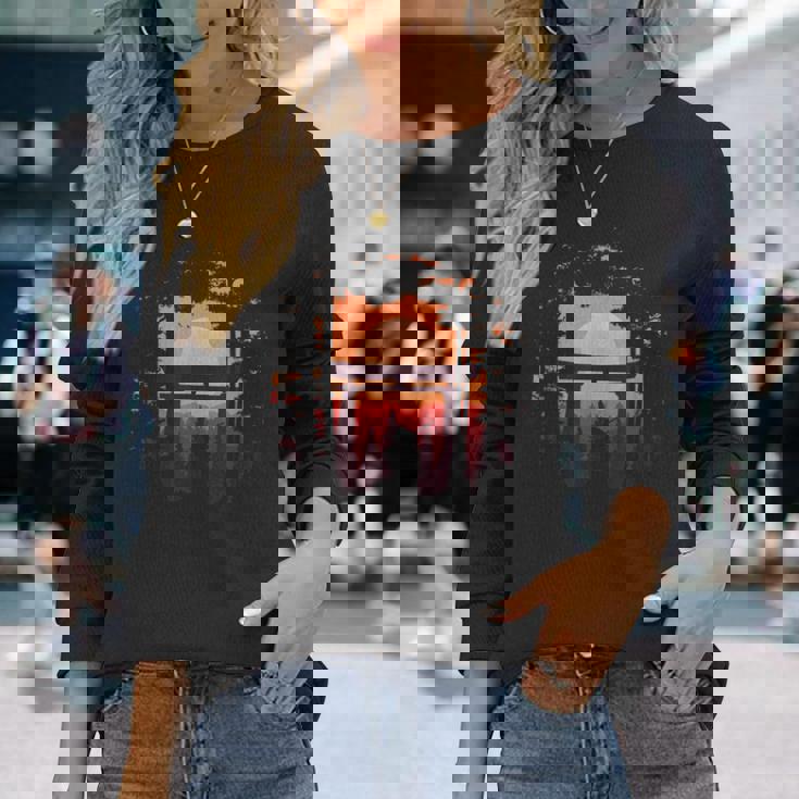 伝統的な日本の侍 日没と鳥居 長袖Tシャツ 彼女への贈り物