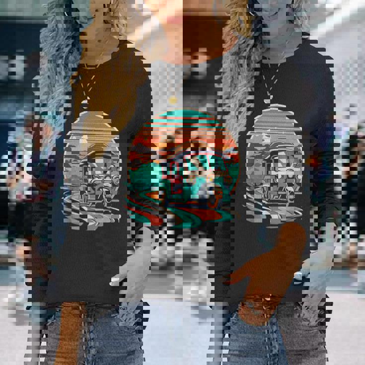 前景にアジアのトゥクトゥク 長袖Tシャツ 彼女への贈り物