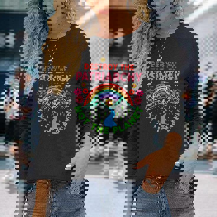 家父長制を破壊するのは地球ではない フェミニストへの贈り物 フェミニズム 長袖Tシャツ 彼女への贈り物