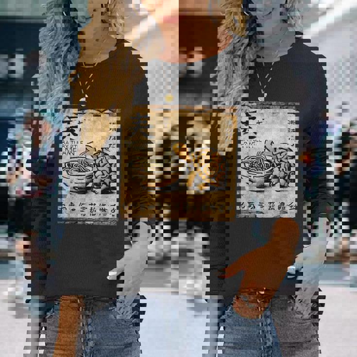 日本の古典的な洞窟石アートベビータートルラーメン 長袖Tシャツ 彼女への贈り物