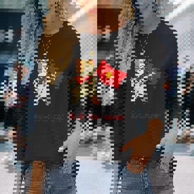 猫 ベトナム国旗 キティ おもしろギフト ブラック 長袖Tシャツ 彼女への贈り物