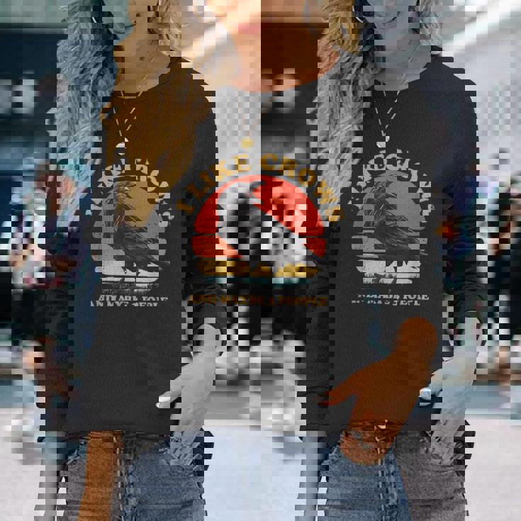 私はカラスと多分 3 人が好きです レトロ ビンテージ ブラック カラス 長袖Tシャツ 彼女への贈り物