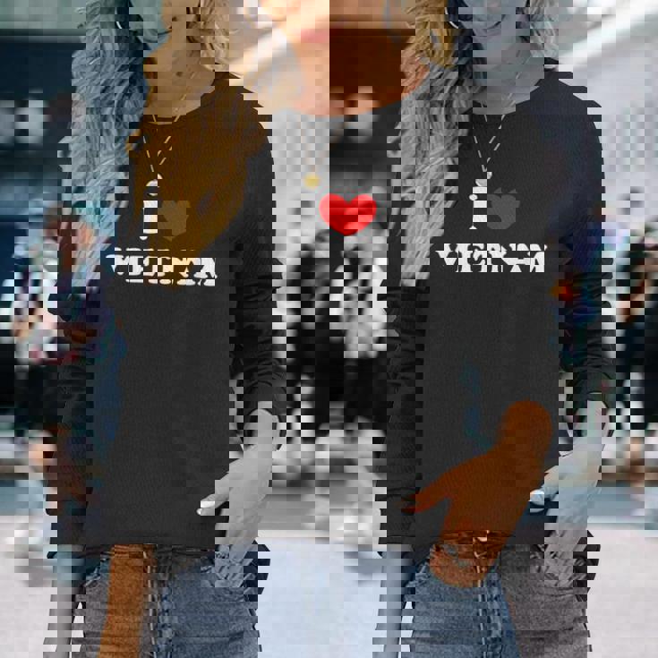 私はベトナムが大好きです、私はベトナムを心から愛しています 長袖Tシャツ 彼女への贈り物