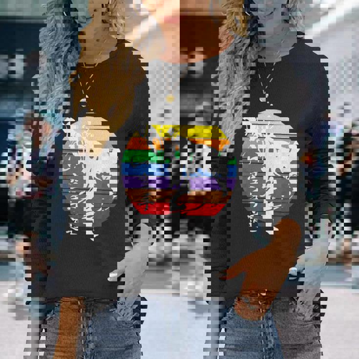 空手道 すべての帯色 横蹴 格闘技 スポーツ 運動選手 空手選手 長袖Tシャツ 彼女への贈り物