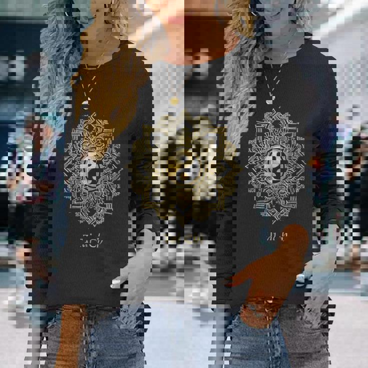 美しい太極拳、陰陽曼荼羅 長袖Tシャツ 彼女への贈り物