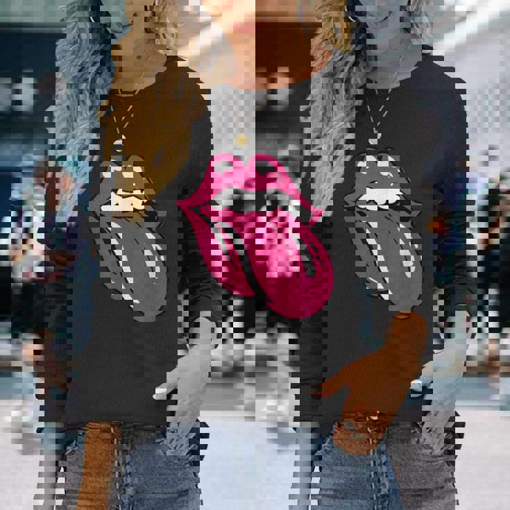 舌を広げた唇 長袖Tシャツ 彼女への贈り物