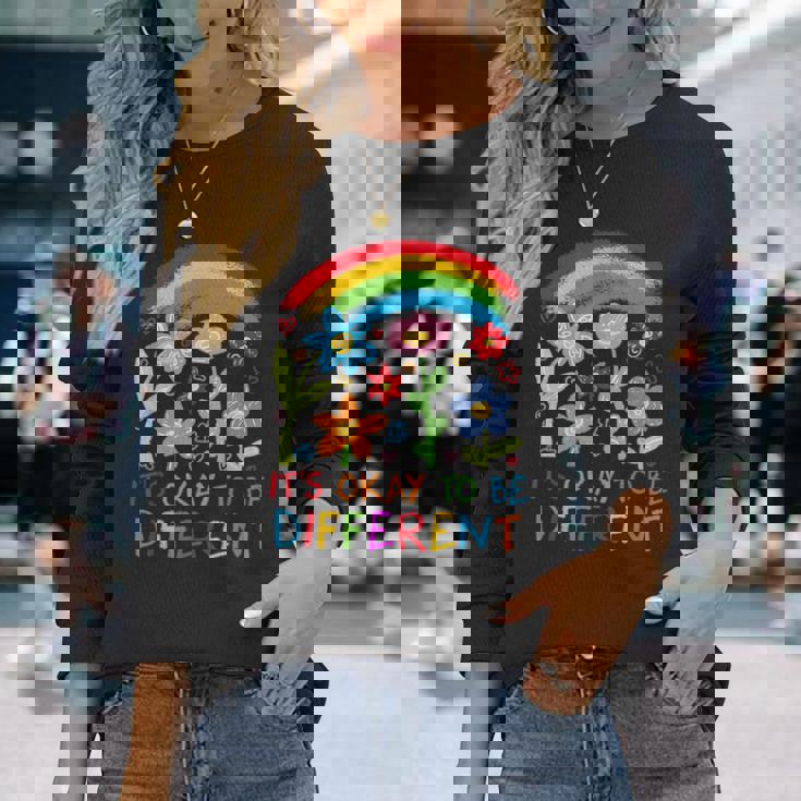 違う虹の花でも大丈夫 長袖Tシャツ 彼女への贈り物